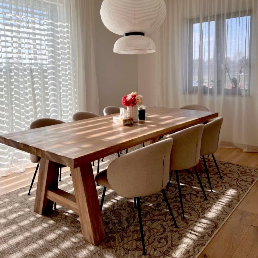 Clara Extendable Oak Dining Table by S10Home