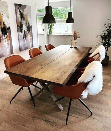 Latest Design Trends in Interior Design: Incorporating Wood Tables
