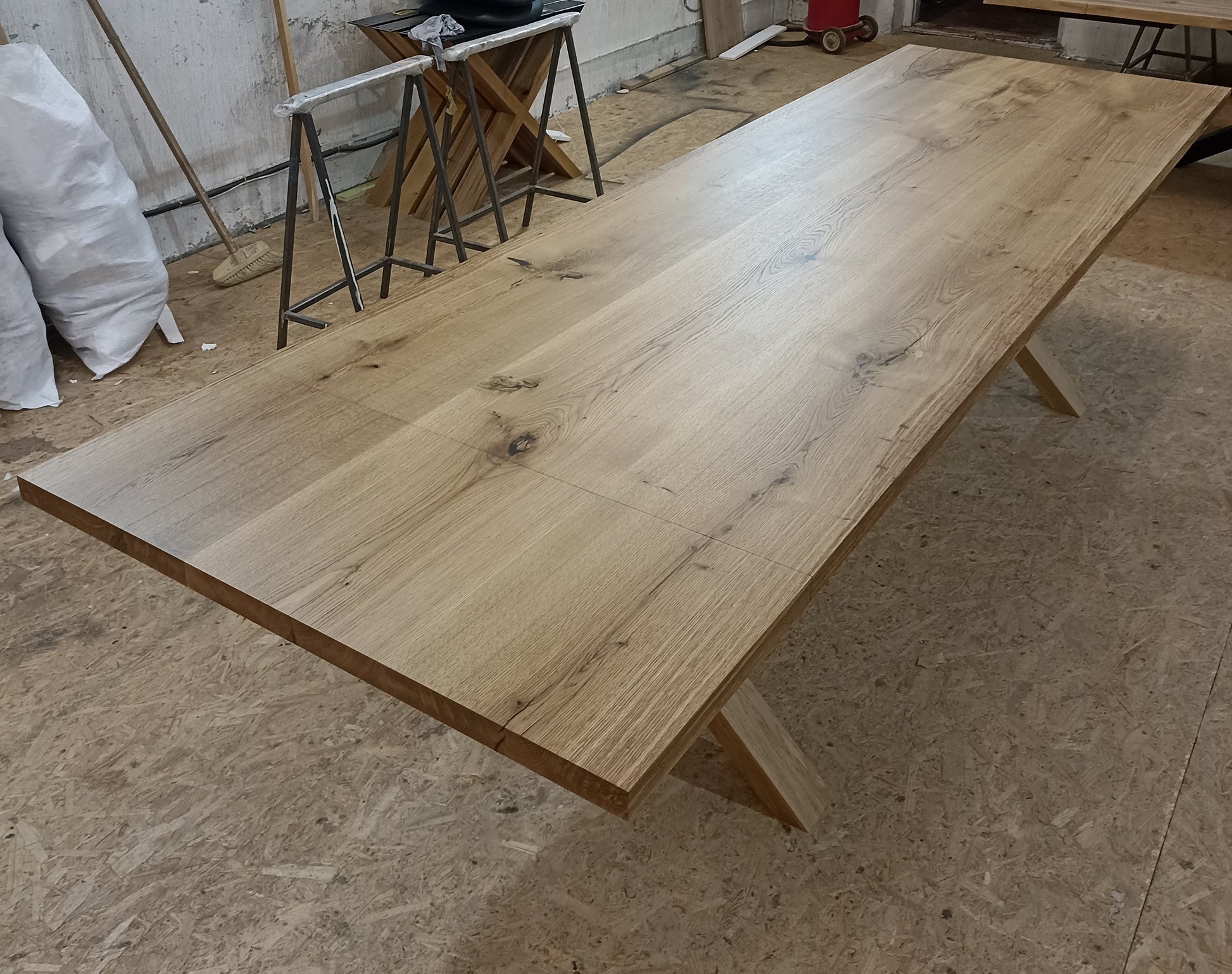 Oak Dining Table Extendable 240x100 cm - 240 x 100cm / 10 Seater / Extendable +40cm on each side 240 x 100cm / 10 Seater / Extendable +40cm on each side #MWS Options 333503684 by S10Home