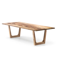 Lilian Extendable Dining Table in Solid Walnut | S10Home