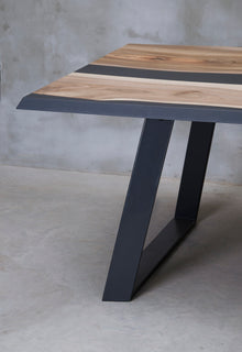 Wabi Black Epoxy Table | S10Home