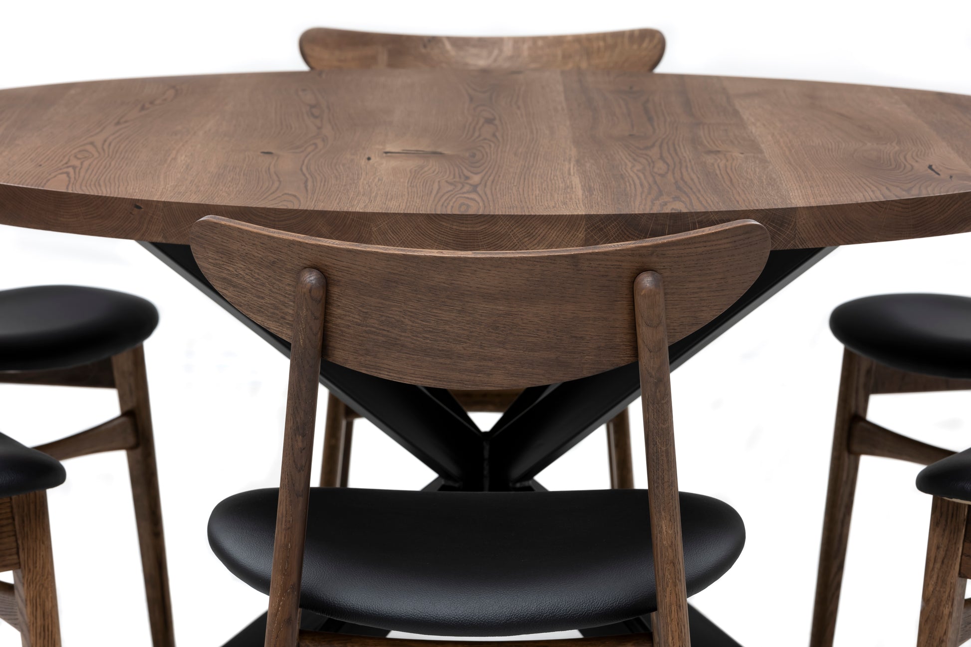 Round Oak Dining Table, Chocolate - S10Home